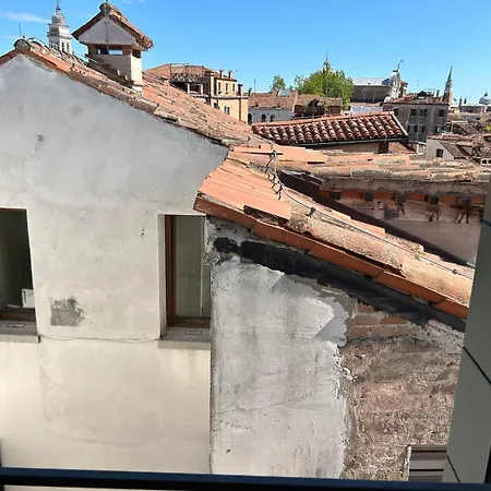 Ca' Tra Le Nuvole * Venise
