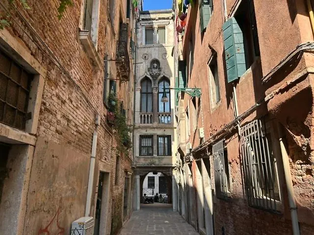 Ca' Tra Le Nuvole